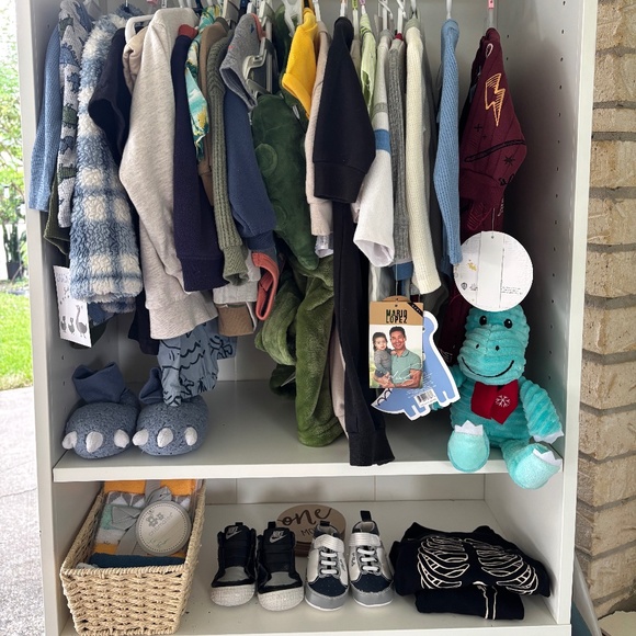 Some NWT Lot of baby boy clothes wash towels, shoes, sweater 0-3 3-6 6-9 12 mon - Picture 1 of 16